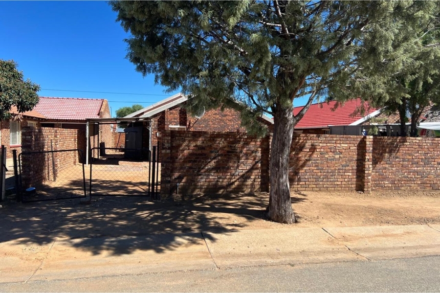 3 Bedroom Property for Sale in Mmabatho Unit 10 North West